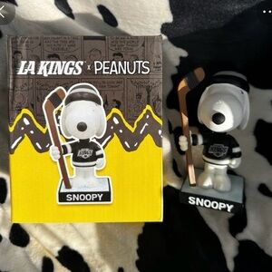 Peanuts Snoopy LA Kings Holiday Decor - Black, White, Yellow